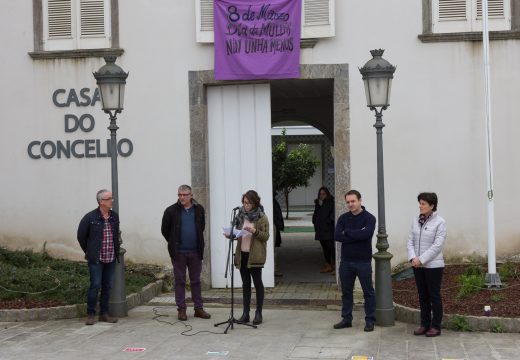 San Sadurniño reivindica no 8 de marzo a igualdade e o cesamento da violencia contra da muller